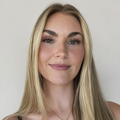 Savanna Rasmussen headshot